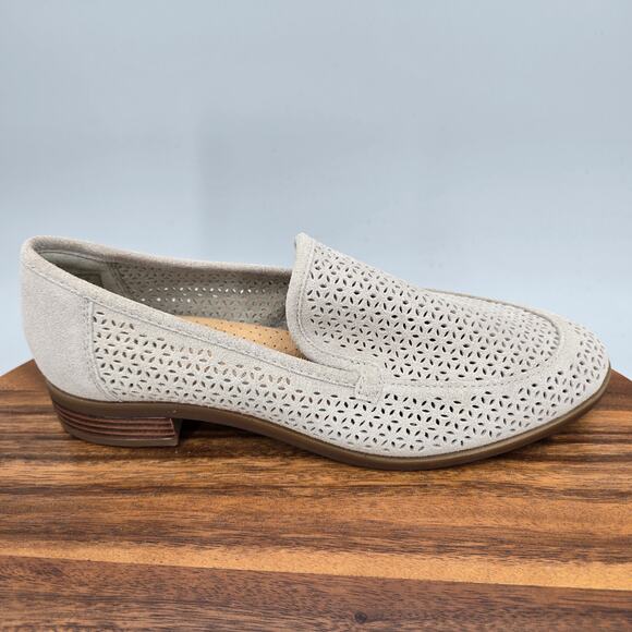 Clarks Shoes Womens 9 M Gray Suede Leather Perforated Slip On Comfort Loafers - Picture 1 of 7